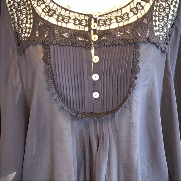 BNWT Daniel Rainn Gray with Black Detailing Short Sleeve Blouse. - Picture 3 of 11